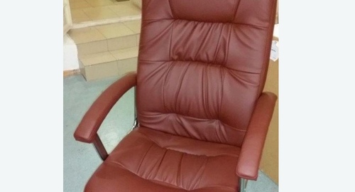 Обтяжка офисного кресла. Новоалтайск