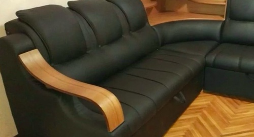 Перетяжка кожаного дивана. Новоалтайск
